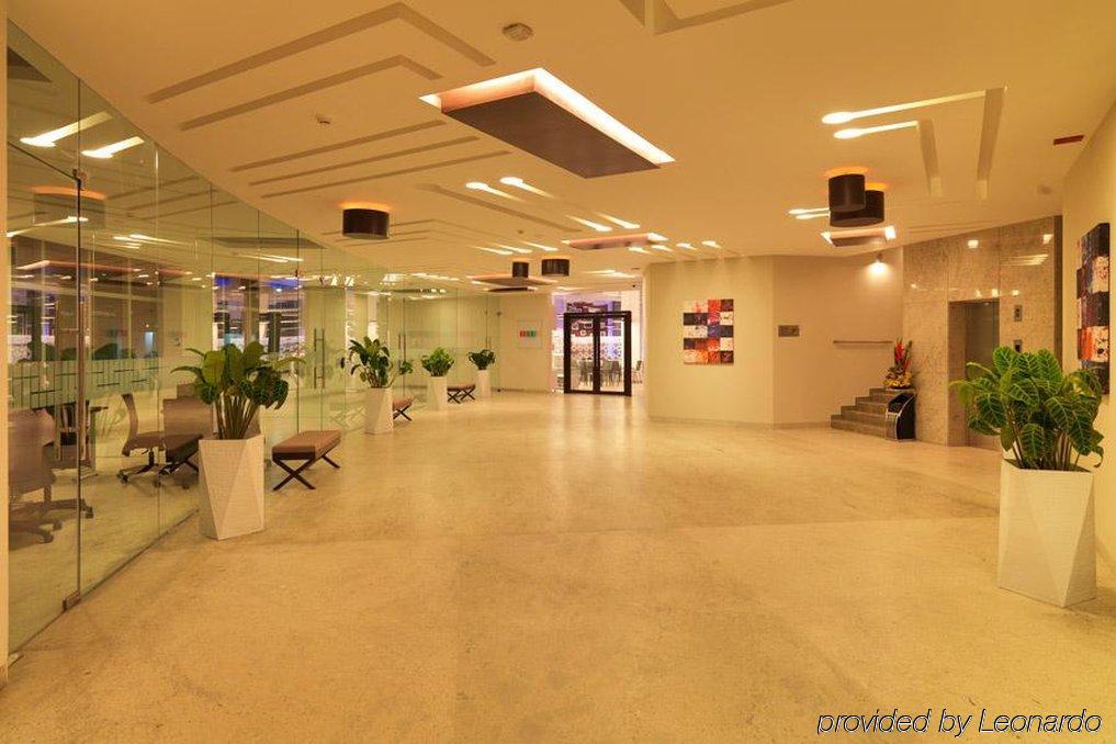 24 Tech Hotel Bangalore Exterior foto