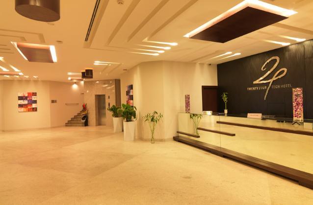 24 Tech Hotel Bangalore Exterior foto
